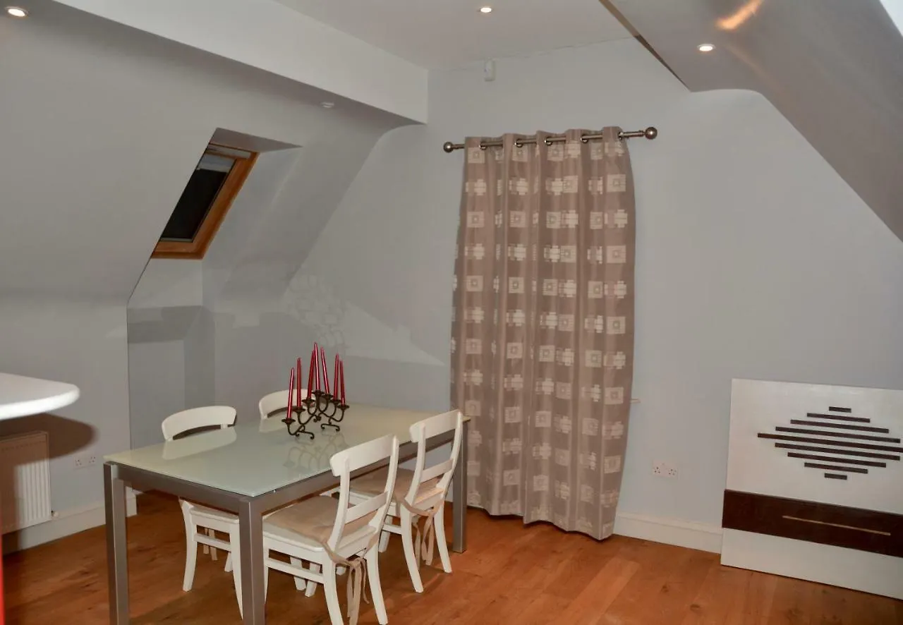 Apartment 3, Oakleigh House, Donnybrook Hill, Douglas Cork