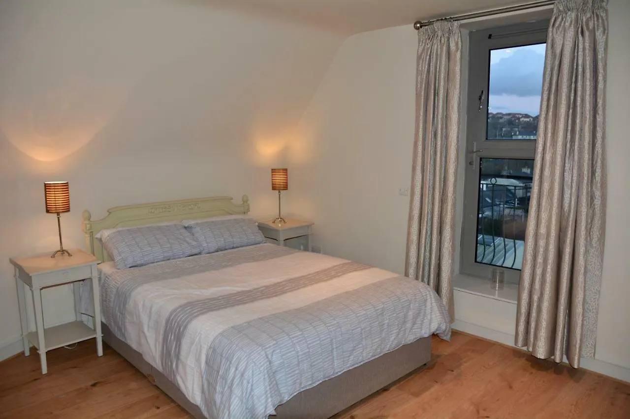 Apartment 3, Oakleigh House, Donnybrook Hill, Douglas Cork contacts